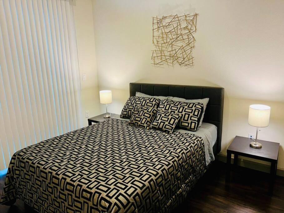 Apto 1 Bed - Kitchen - Free Parking Apartment Houston Exterior foto