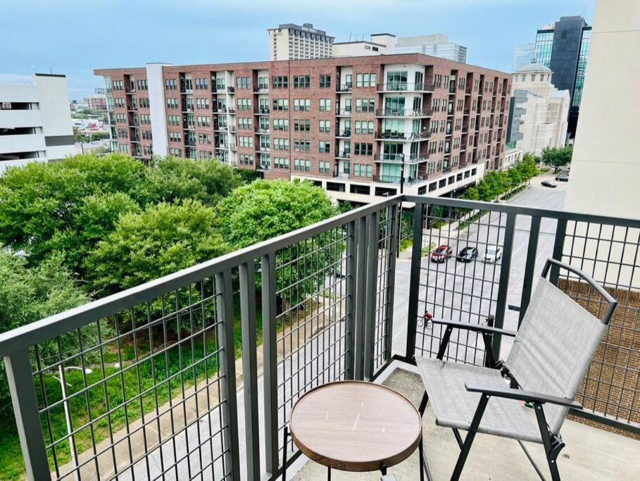 Apto 1 Bed - Kitchen - Free Parking Apartment Houston Exterior foto